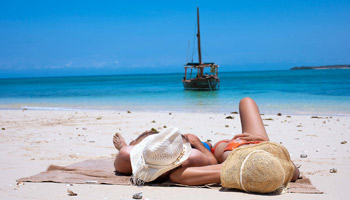 13 Days Tanzania Luxury Safari - Wildebeest Migration & Zanzibar Beach Holiday